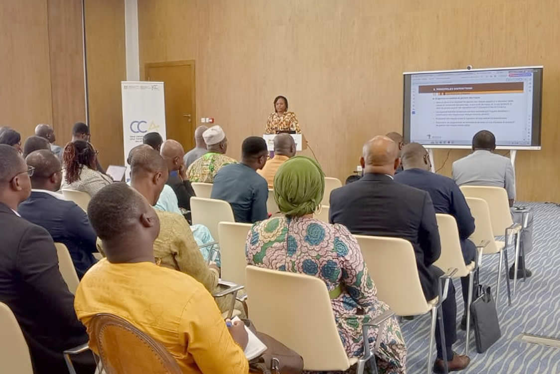 Paiements électroniques dans l’Uemoa : les institutions de microfinance sensibilisées sur le cadre juridique et réglementaire